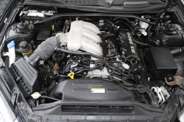 Used 2011 Hyundai Genesis 3.8 RWD image 23