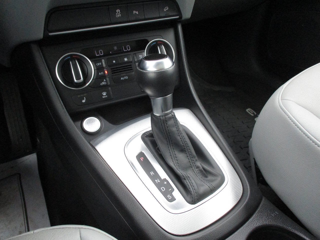Used 2016 Audi Q3 2.0T Premium Plus w/ Technology Package AWD/4WD image 13