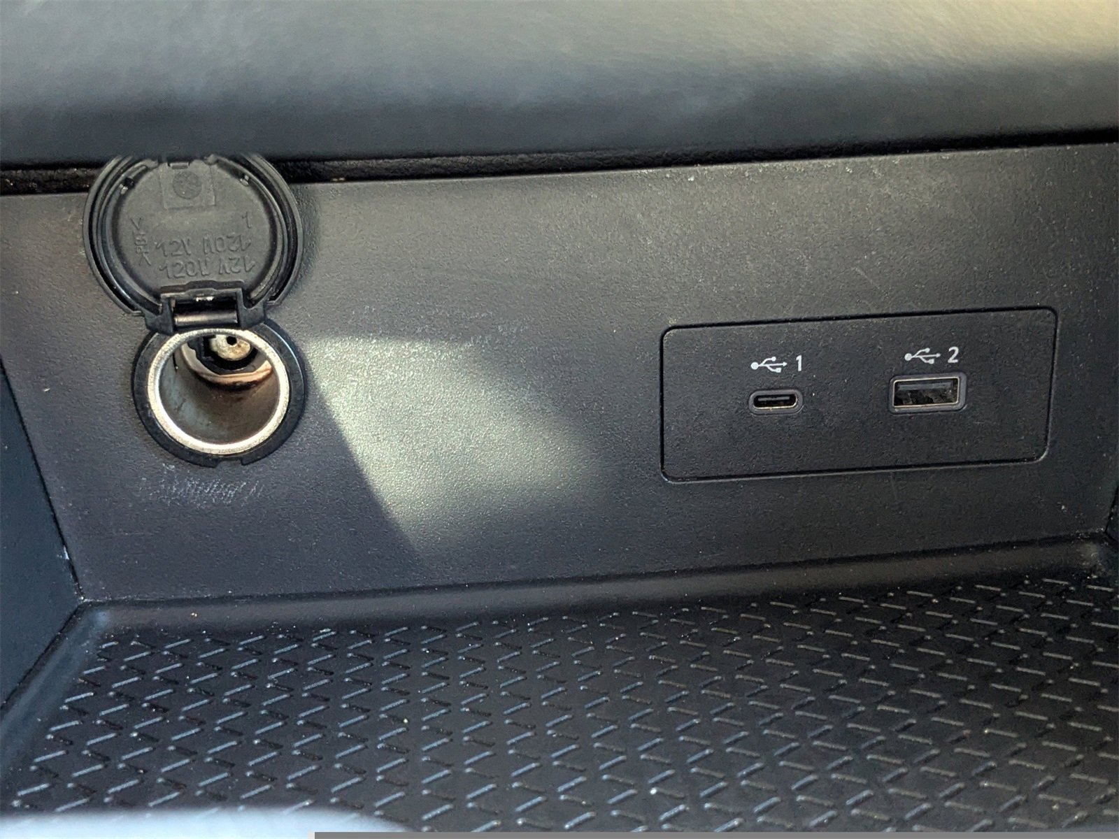 Used 2025 Nissan Pathfinder SV image 25