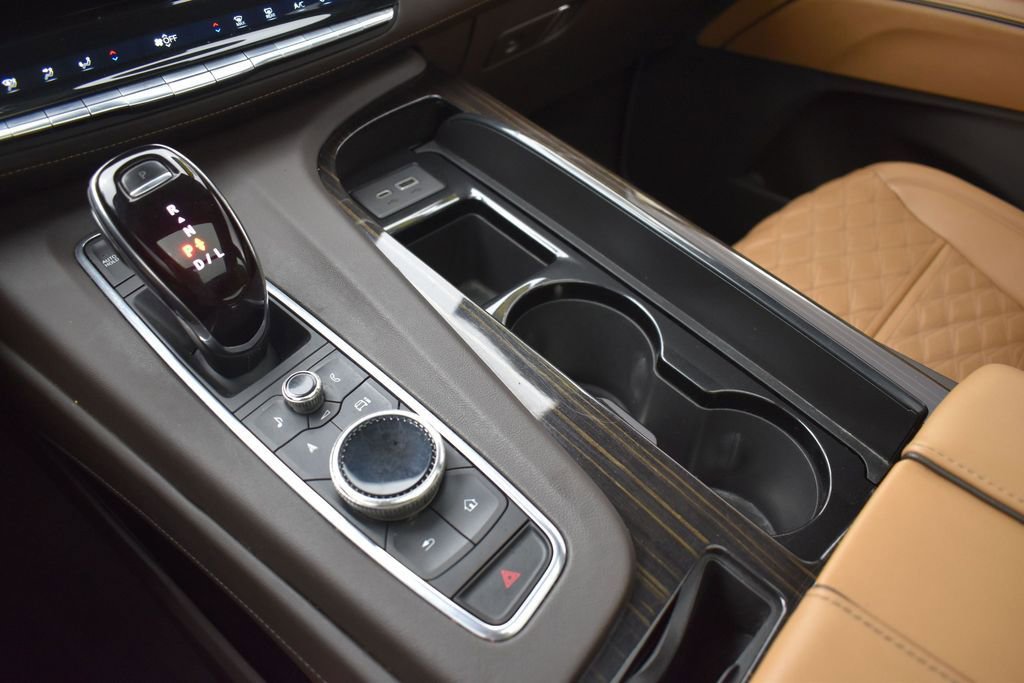 Used 2021 Cadillac Escalade Sport w/ Driver Assist Tech Package AWD/4WD image 20