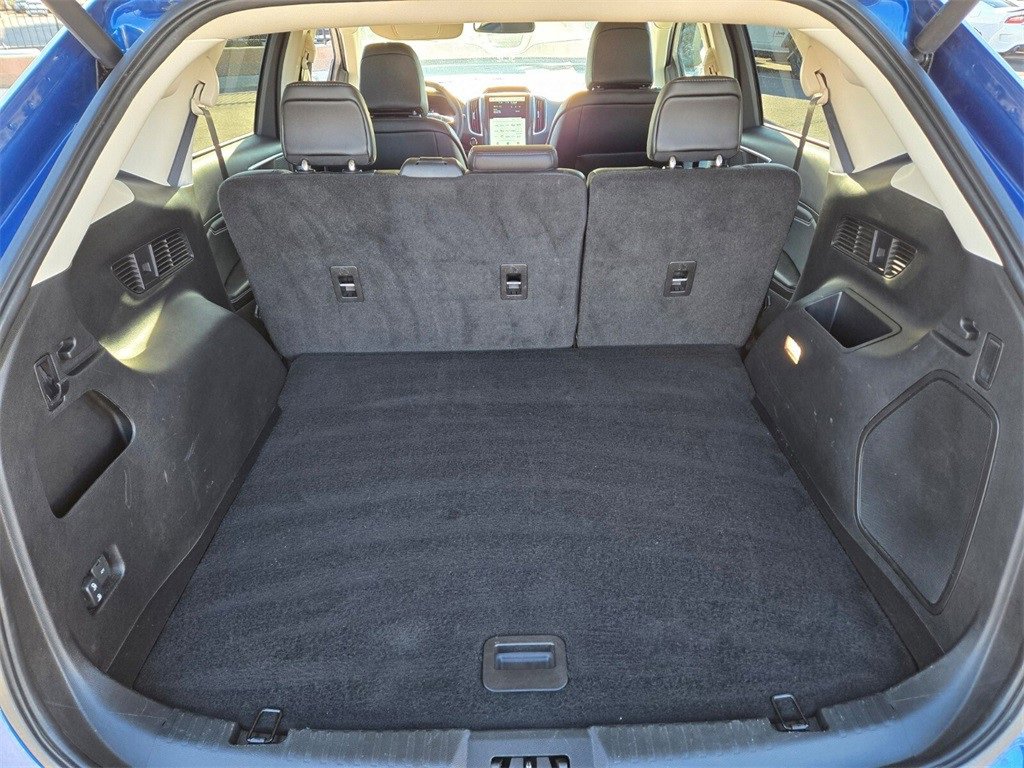Used 2024 Ford Edge Titanium image 16