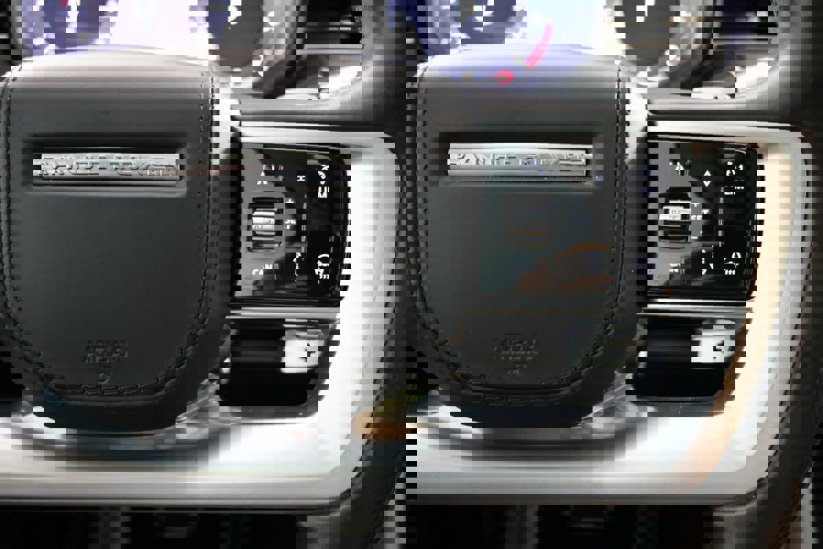 Used 2022 Land Rover Range Rover Long Wheelbase First Edition image 30