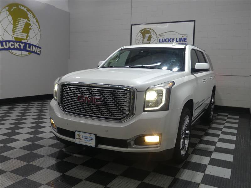 Used 2017 GMC Yukon Denali AWD/4WD image 4