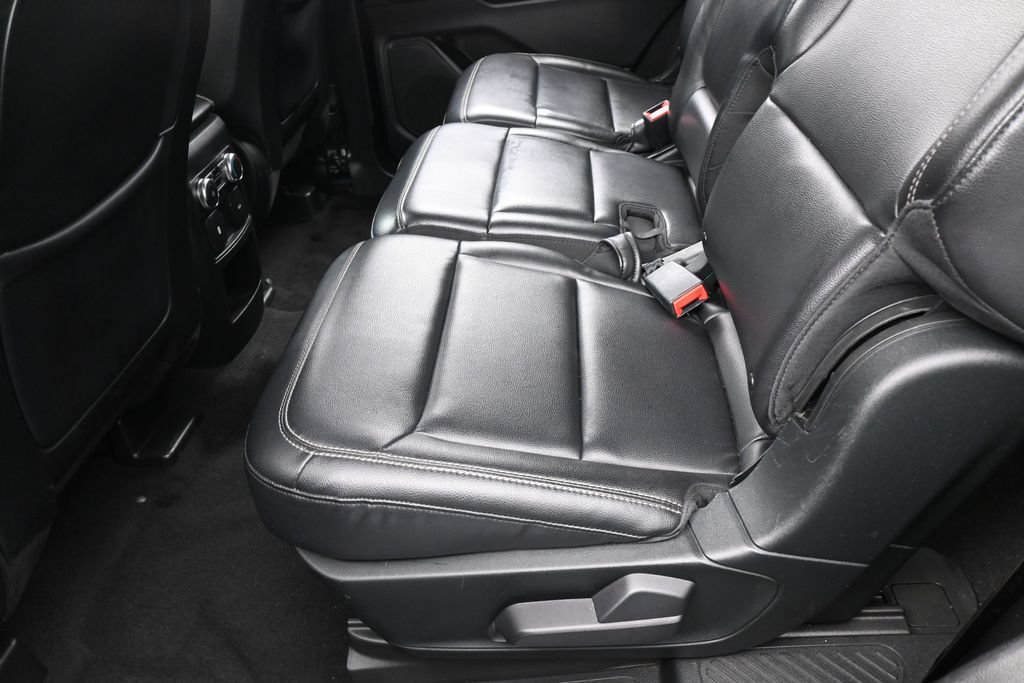 Used 2020 Ford Explorer XLT w/ Equipment Group 202A AWD/4WD image 29