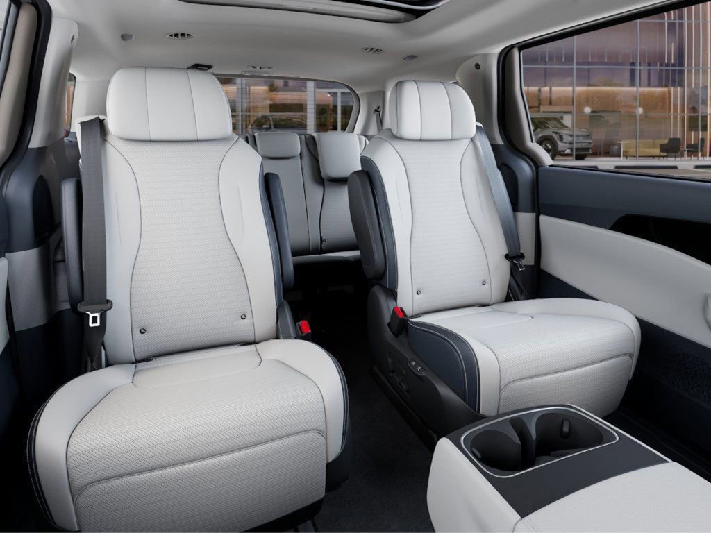 New 2025 Kia Carnival SX Prestige FWD image 17