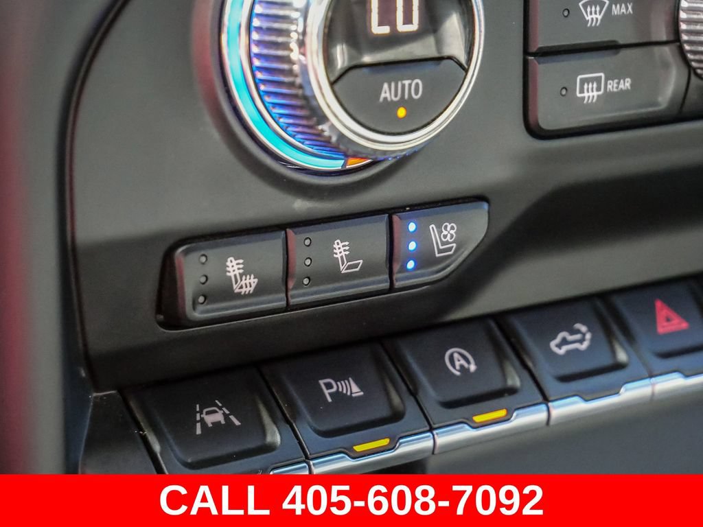 Used 2020 GMC Sierra 1500 SLT w/ SLT Premium Plus Package AWD/4WD image 39