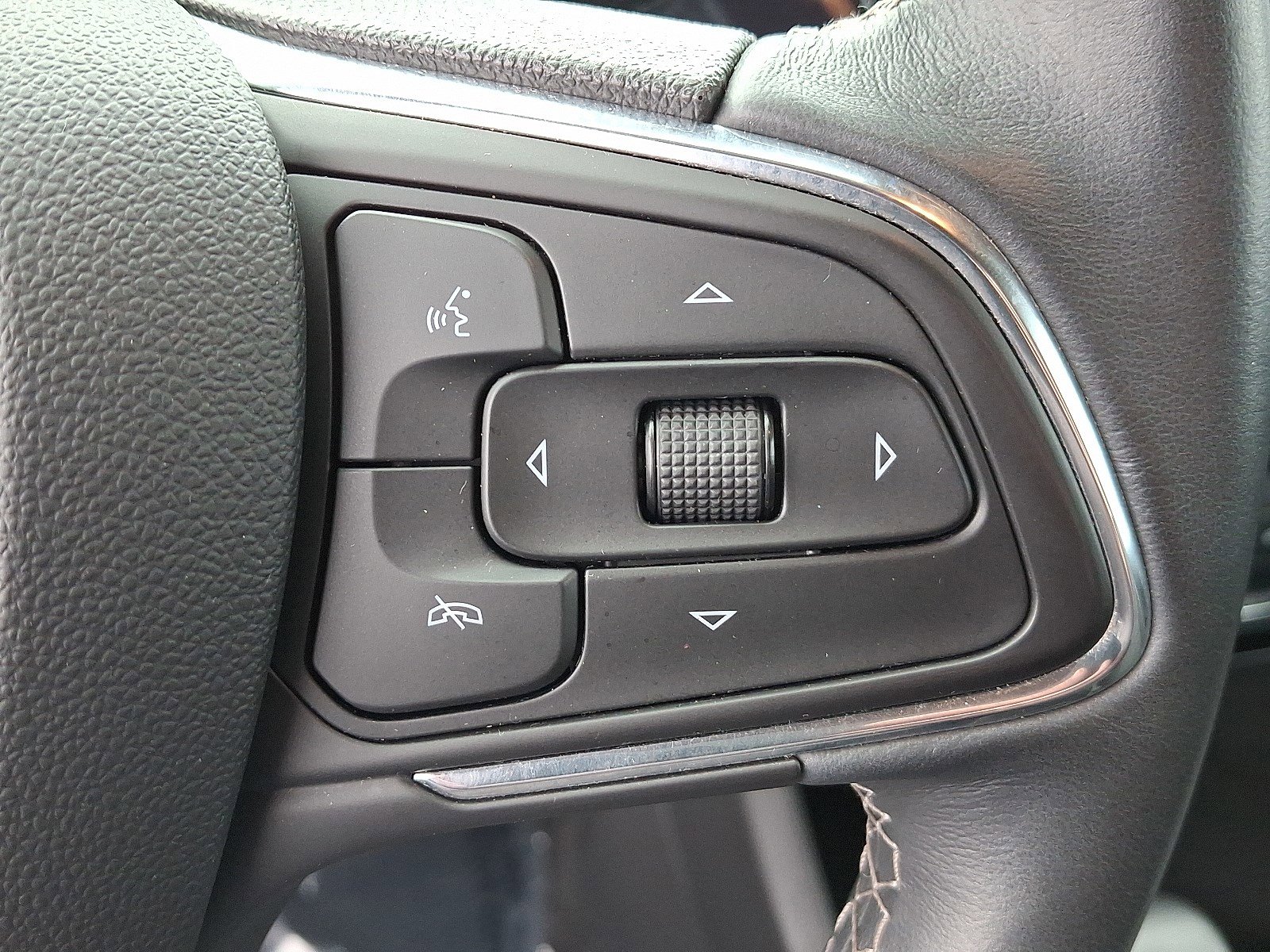 Used 2023 Buick Encore GX Preferred w/ Cold Weather Comfort Package image 22