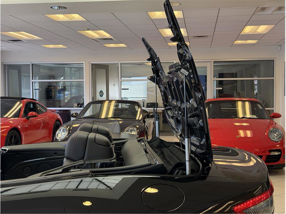 Used 2017 Maserati GranTurismo Sport RWD image 44