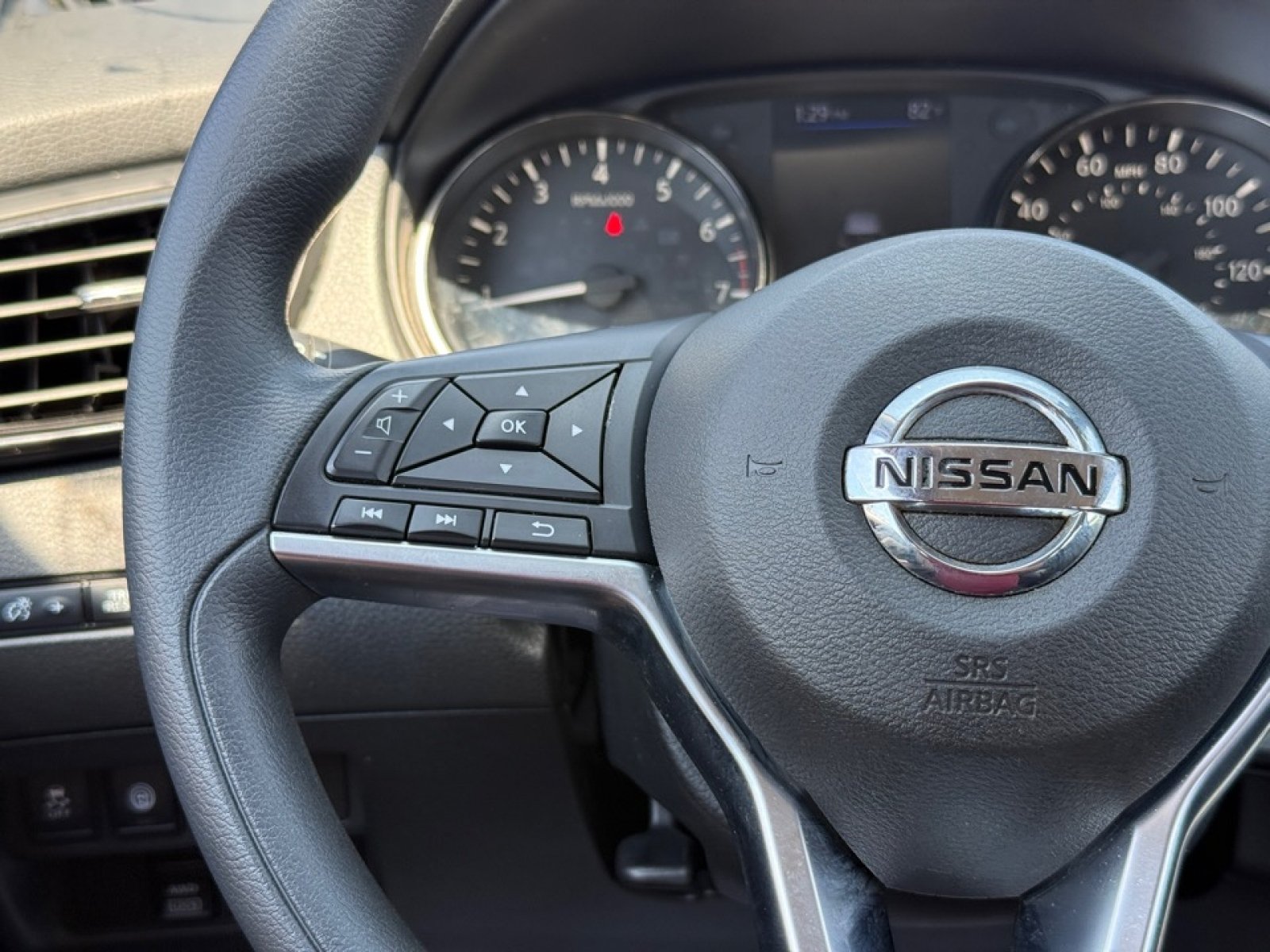 Used 2020 Nissan Rogue Sport S AWD/4WD image 19