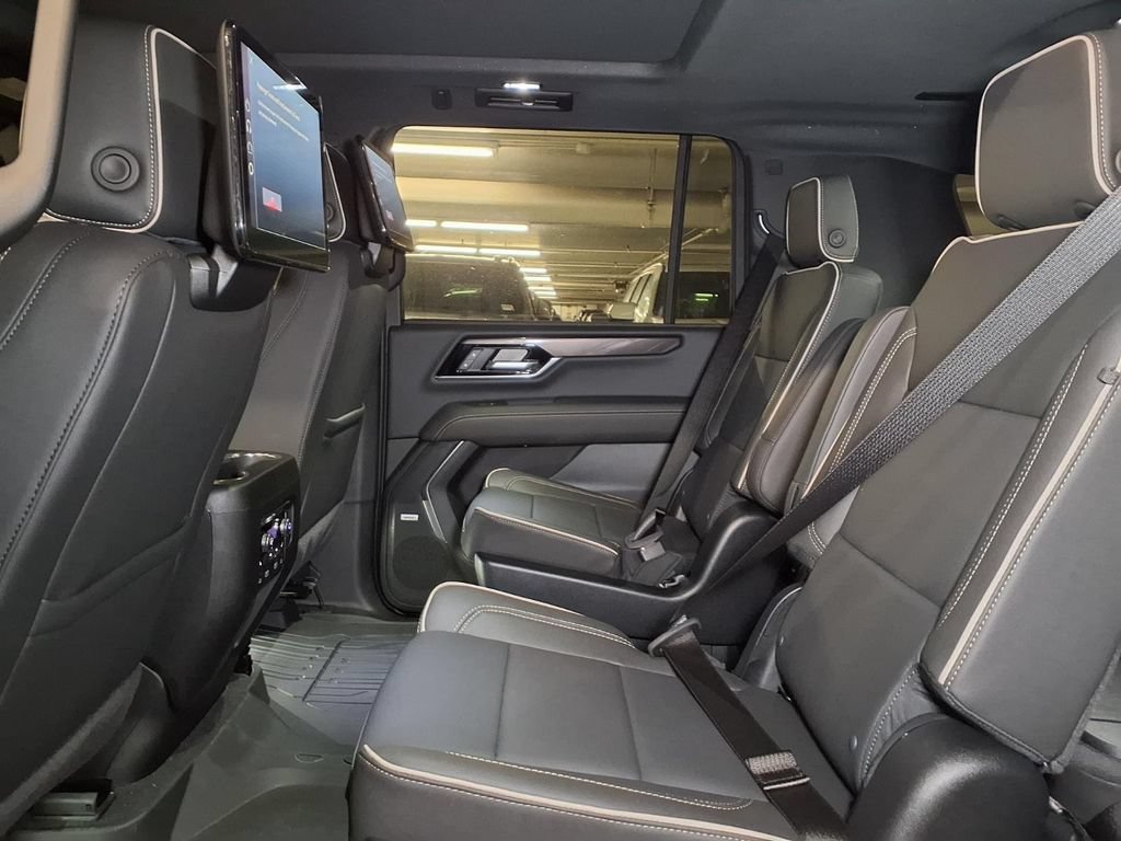 New 2026 GMC Yukon XL Elevation w/ Elevation Premium Package RWD image 11