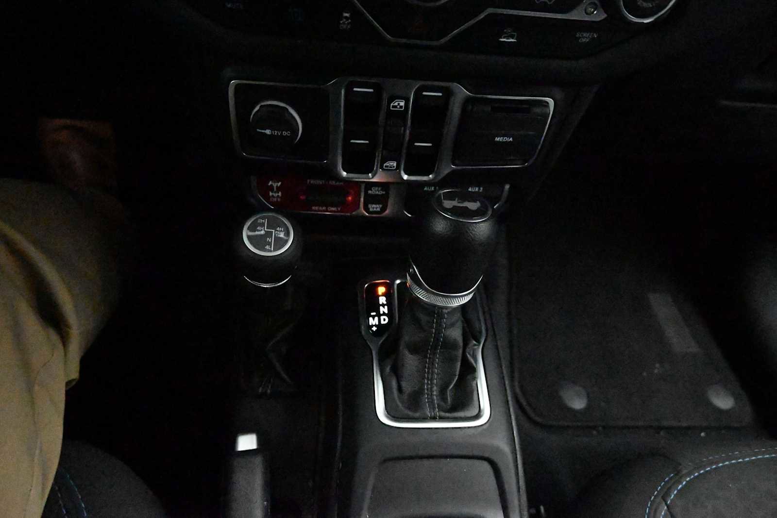 Used 2024 Jeep Wrangler Unlimited Rubicon 4xe AWD/4WD image 27