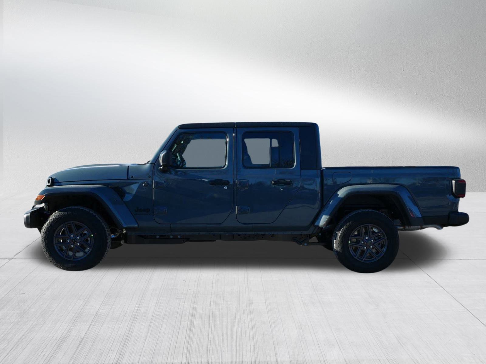 New 2026 Jeep Gladiator Sport image 4