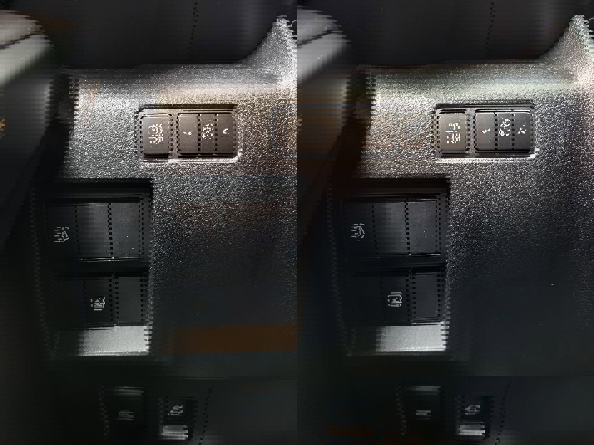 Used 2024 Lexus IS 300 w/ Premium Package image 25