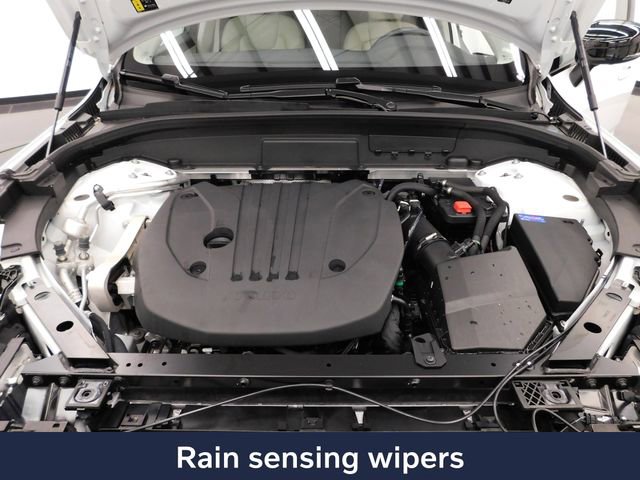 Used 2024 Volvo XC60 B5 Plus w/ Protection Package Premier image 35