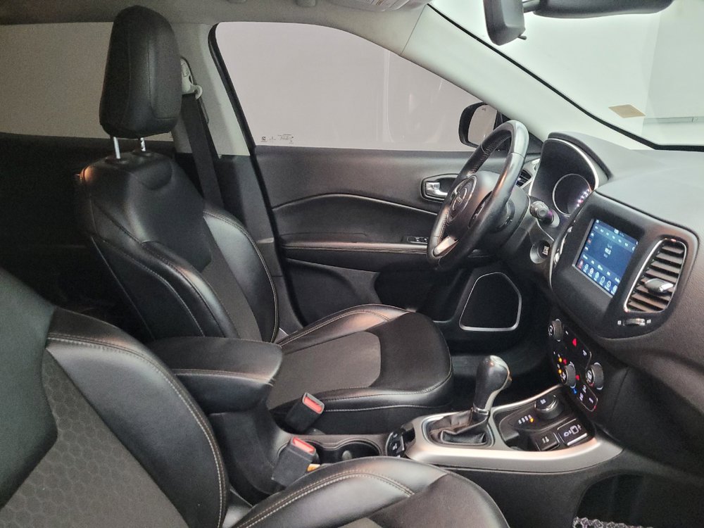 Used 2020 Jeep Compass Latitude image 21