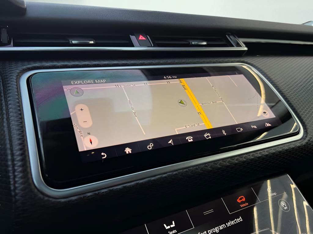 Used 2018 Land Rover Range Rover Velar S image 43