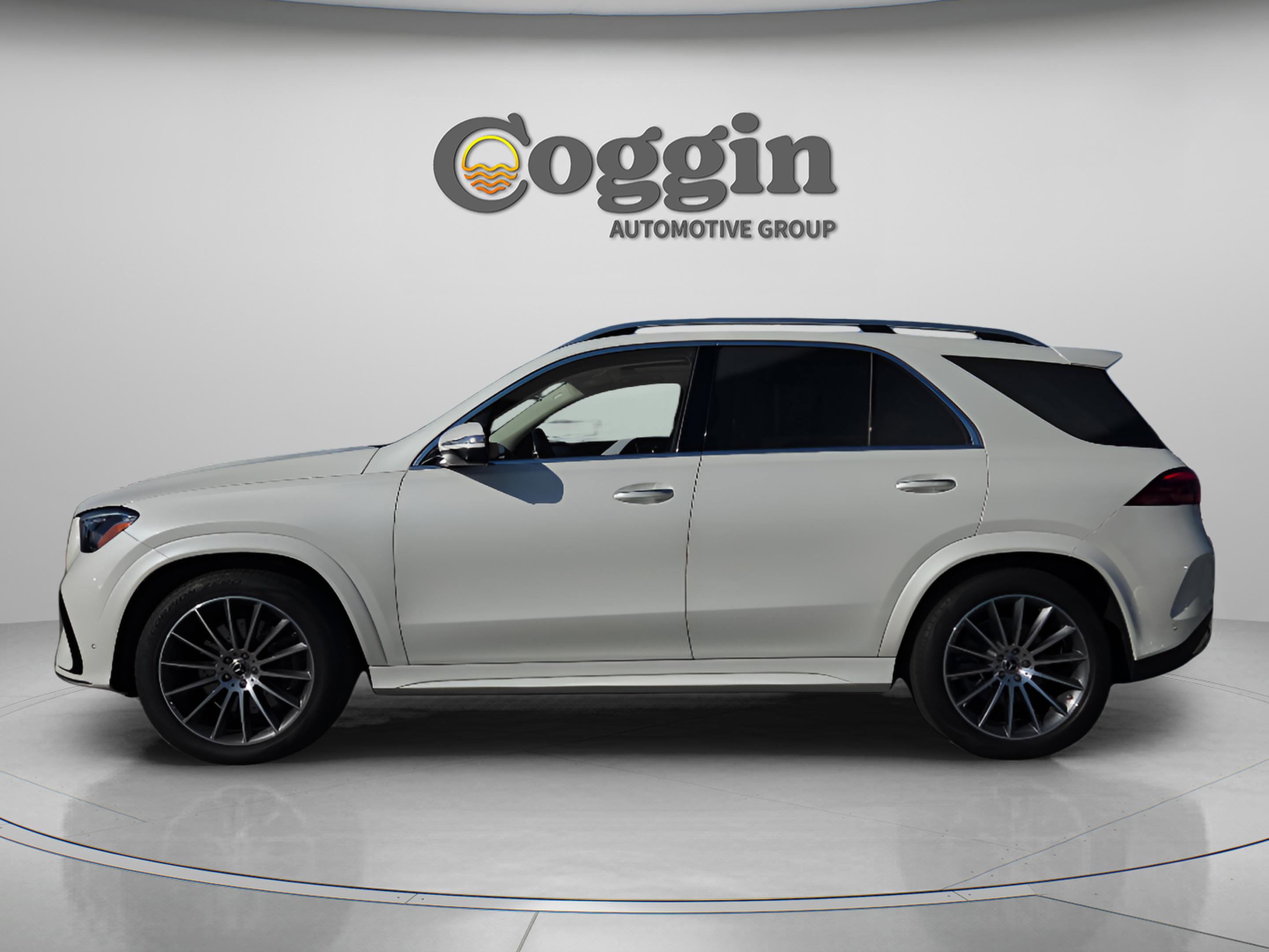 Used 2024 Mercedes-Benz GLE 350 4MATIC image 2