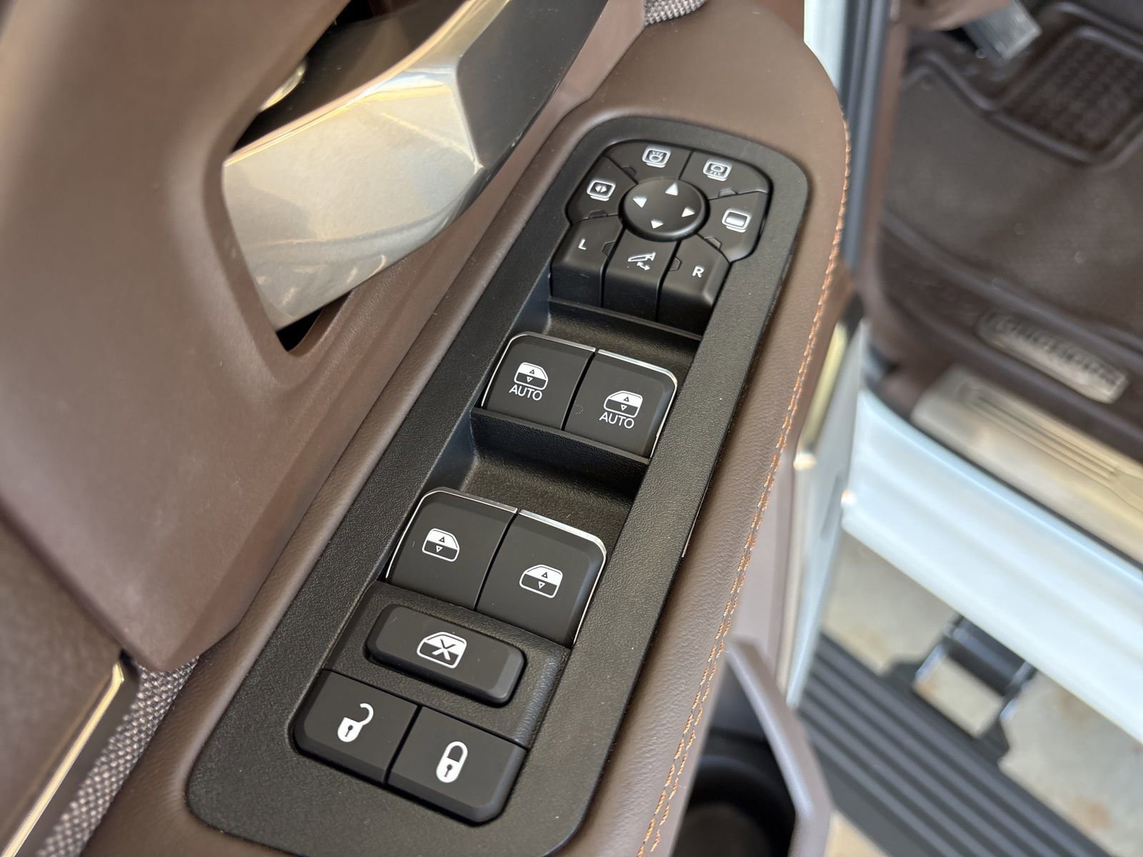 New 2026 RAM 2500 Limited AWD/4WD image 13