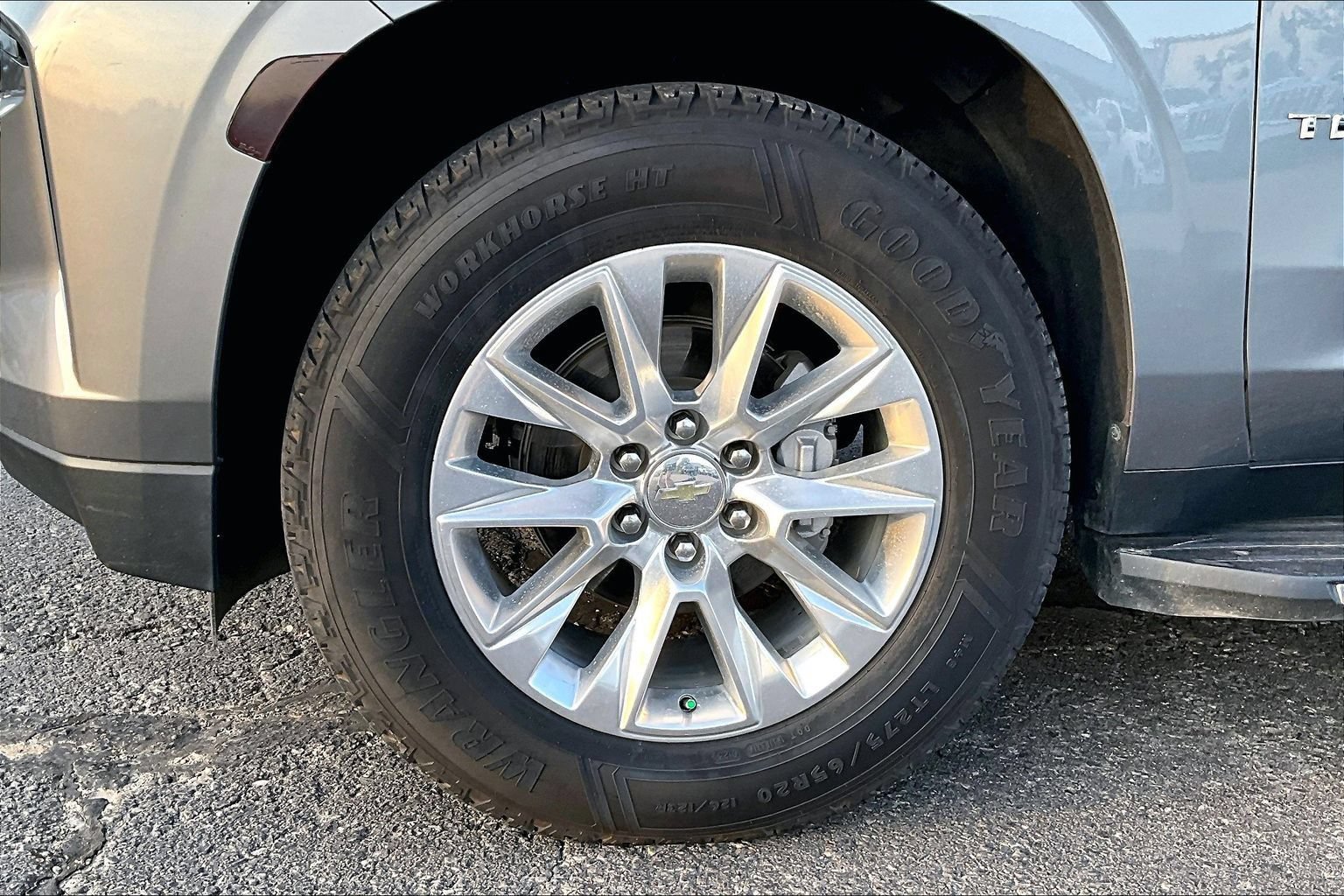 Used 2021 Chevrolet Tahoe Premier AWD/4WD image 8