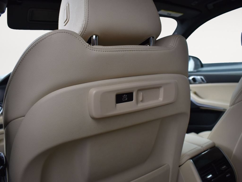 Used 2022 BMW X5 sDrive40i w/ Premium Package RWD image 26