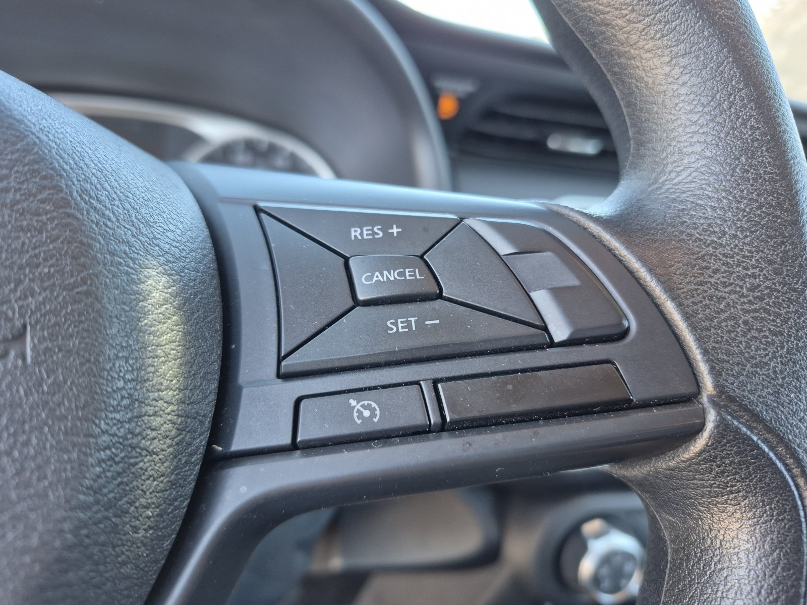 Used 2024 Nissan Kicks S w/ Interior Electronics Package FWD image 26