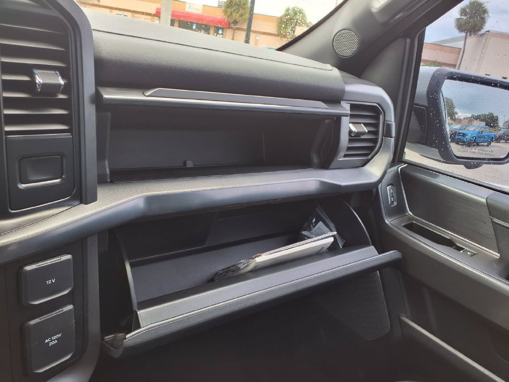 Used 2024 Ford F150 Lariat AWD/4WD image 34