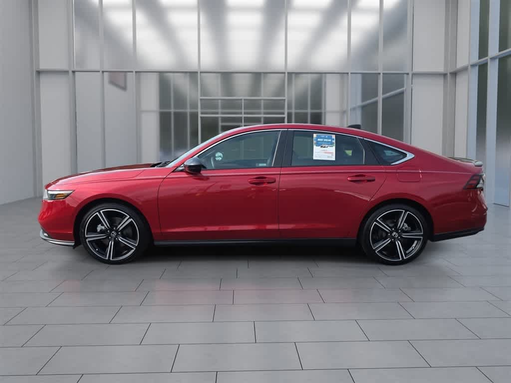 Used 2025 Honda Accord Sport image 6
