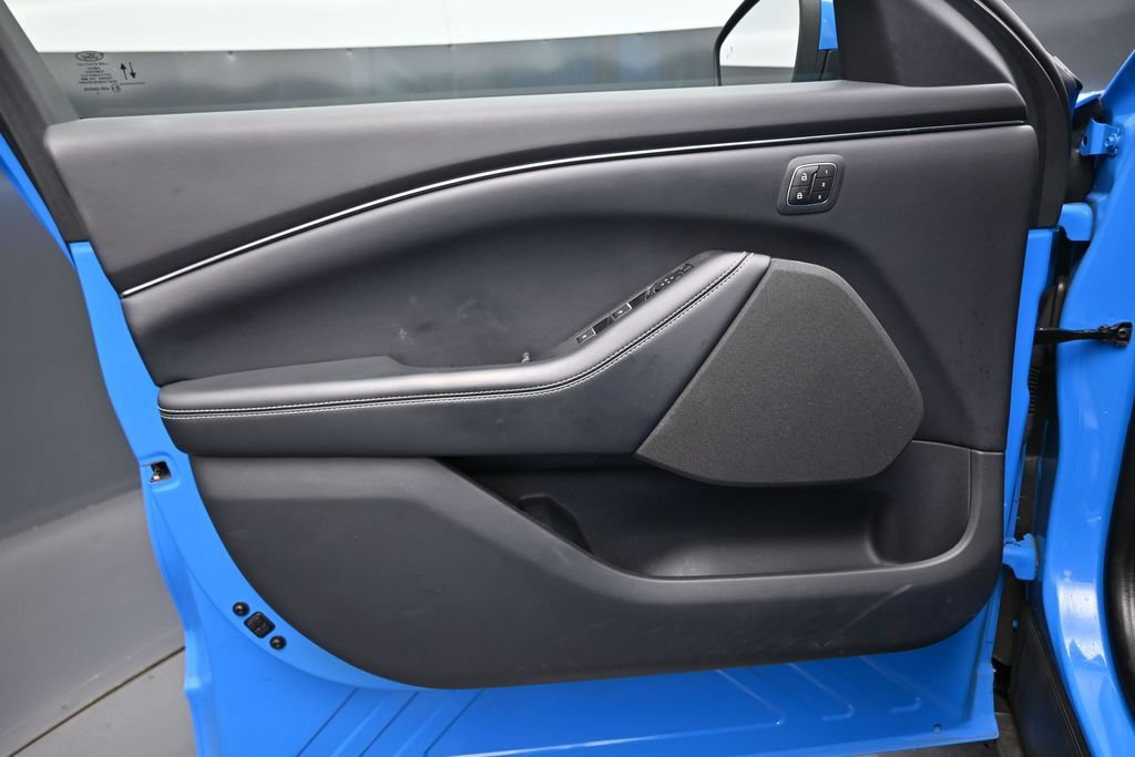 Used 2022 Ford Mustang Mach-E Select w/ Comfort/Technology Package RWD image 10