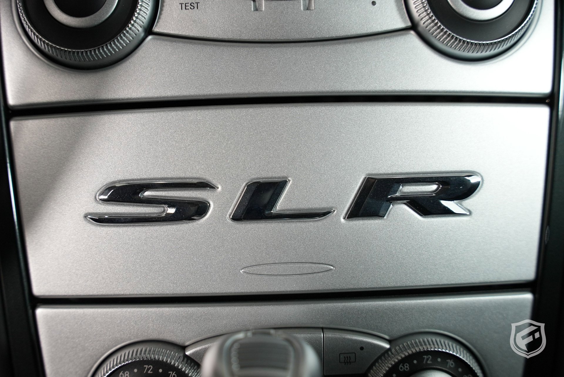 Used 2006 Mercedes-Benz SLR 2dr Cpe 5.5L image 32