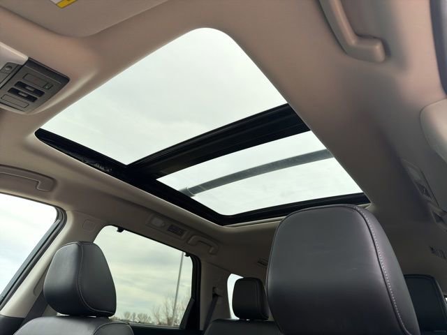 Used 2024 Nissan Pathfinder Platinum w/ Cargo Package FWD image 14