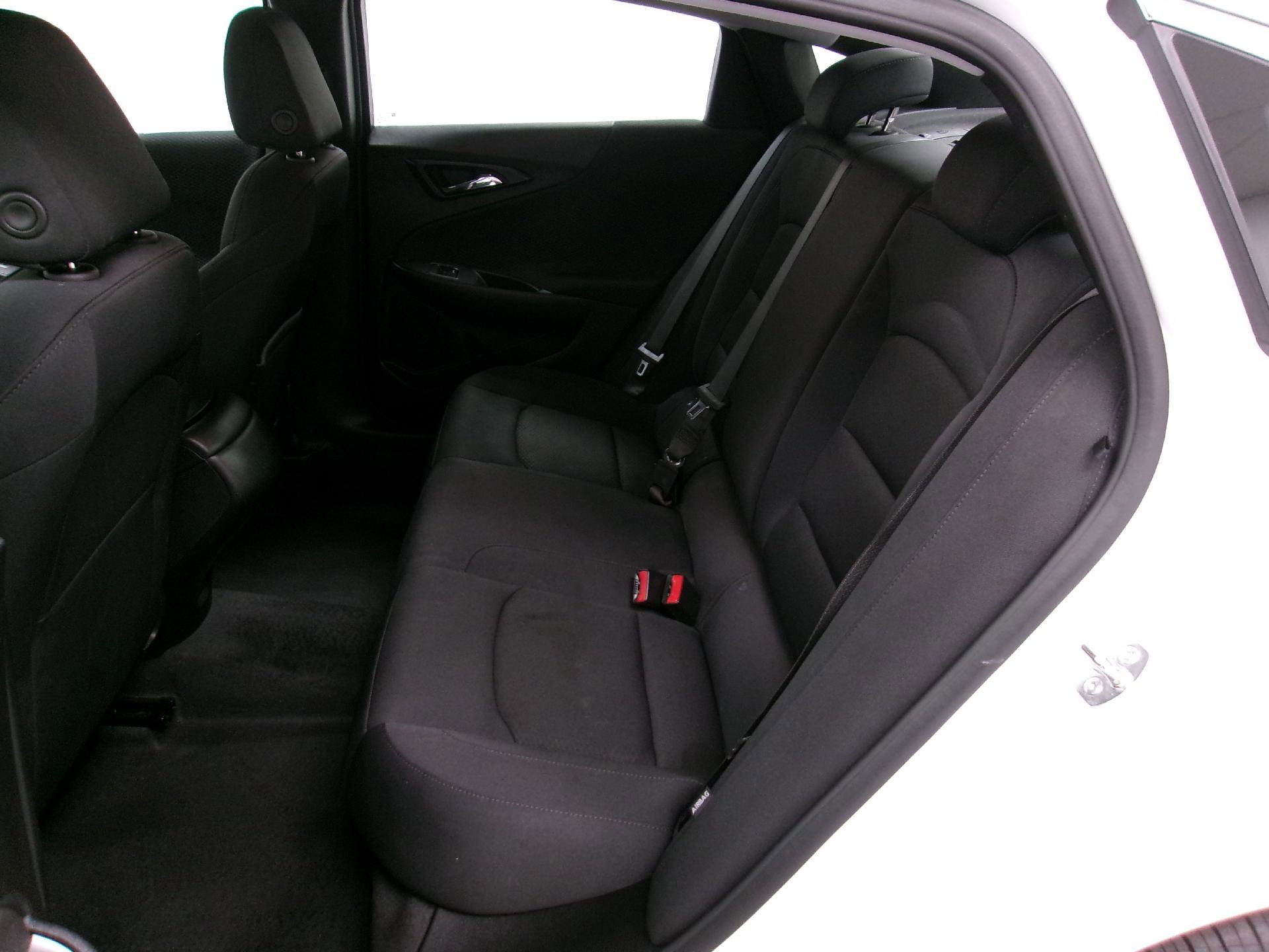 Certified 2025 Chevrolet Malibu RS image 9