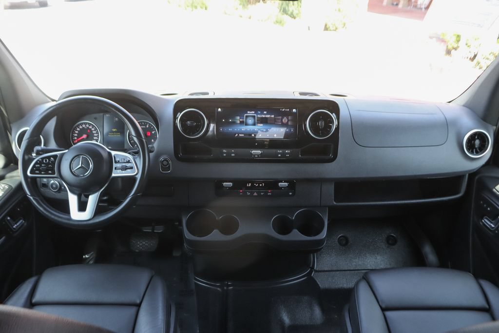 Used 2023 Mercedes-Benz Sprinter 2500 image 30