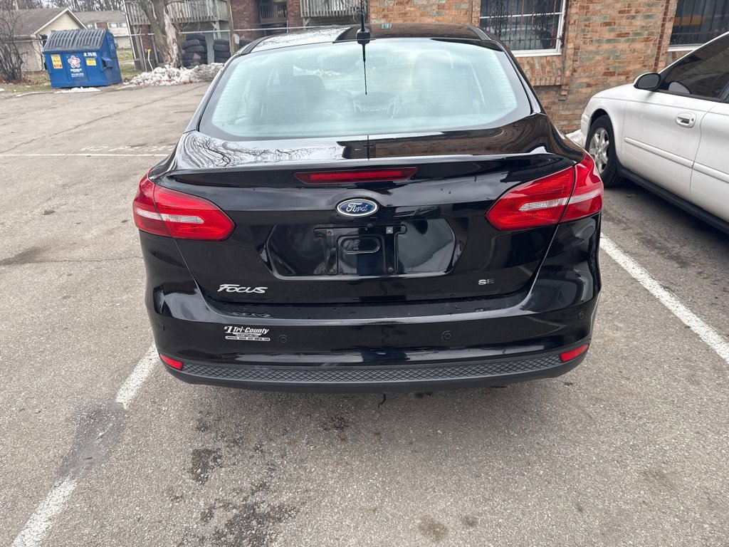 Used 2016 Ford Focus SE w/ Equipment Group 201A image 5