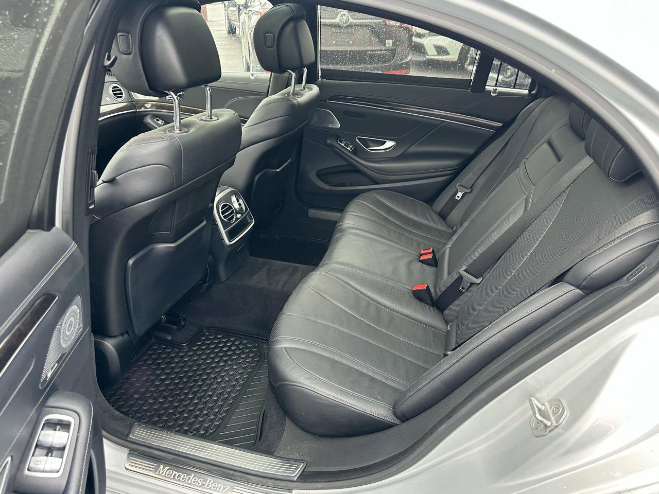 Used 2015 Mercedes-Benz S 550 4MATIC Sedan image 12