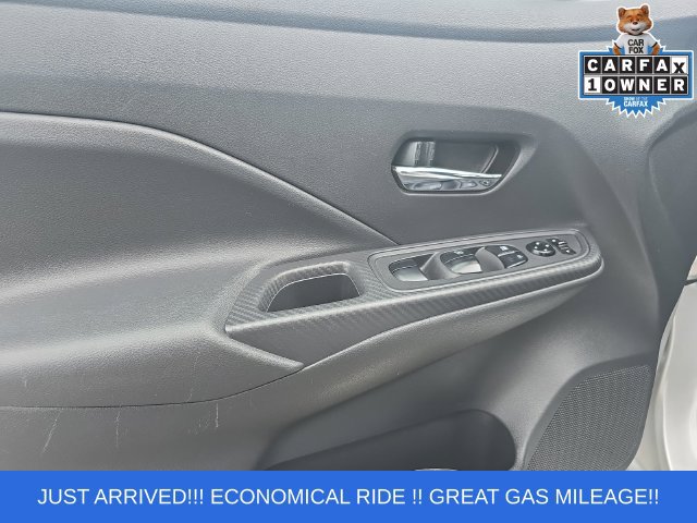 Used 2025 Nissan Versa SV FWD image 13