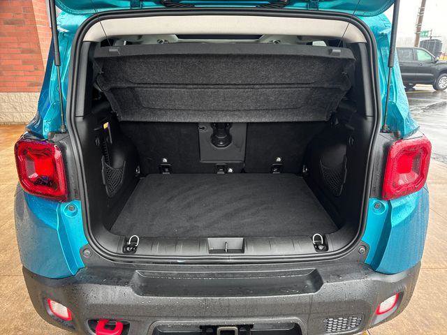 Used 2020 Jeep Renegade Trailhawk w/ Premium Leather Group image 12