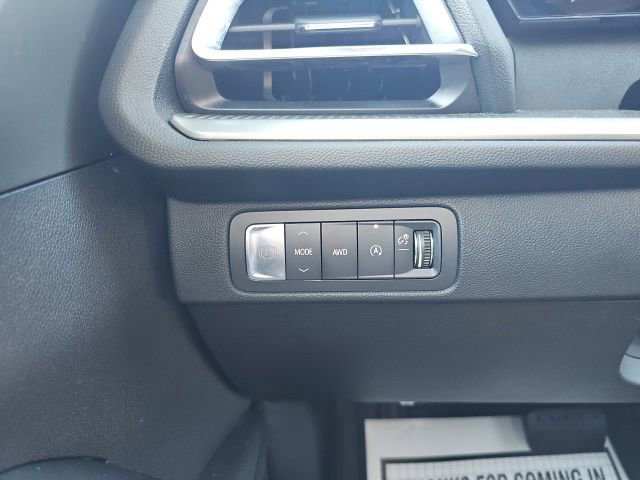 Used 2025 Chevrolet Traverse LT w/ Sun and Wheel Package AWD/4WD image 26