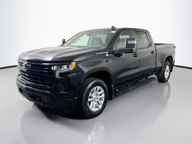 Used 2024 Chevrolet Silverado 1500 RST w/ Max Trailering Package AWD/4WD image 4