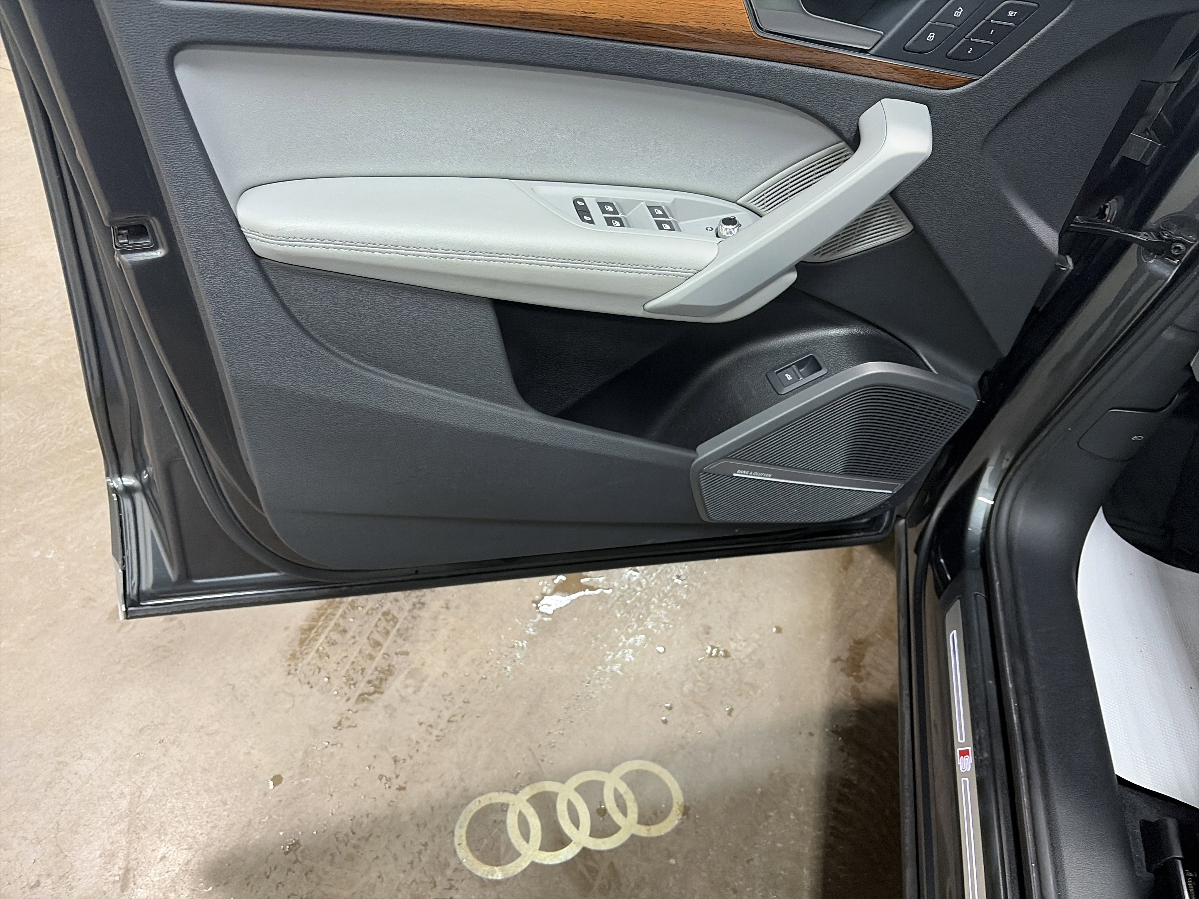 Used 2022 Audi Q5 2.0T Premium Plus image 12