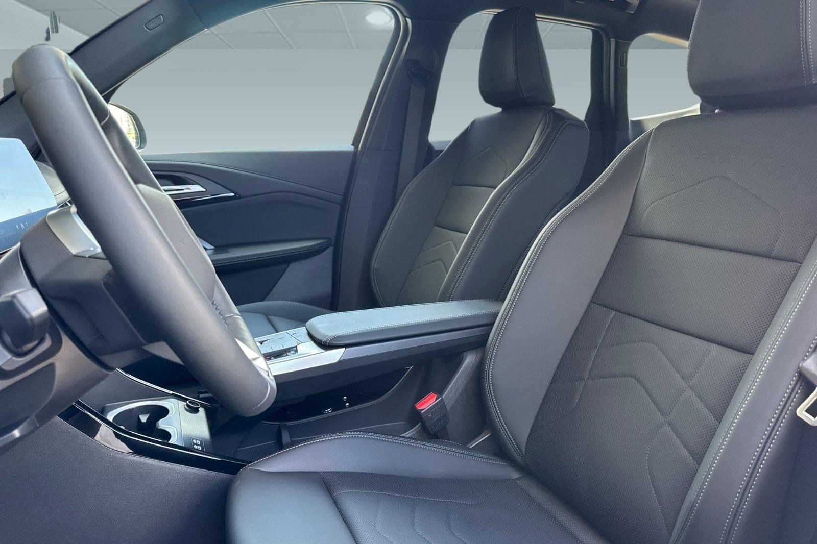 Used 2025 BMW X1 xDrive28i w/ Convenience Package image 19