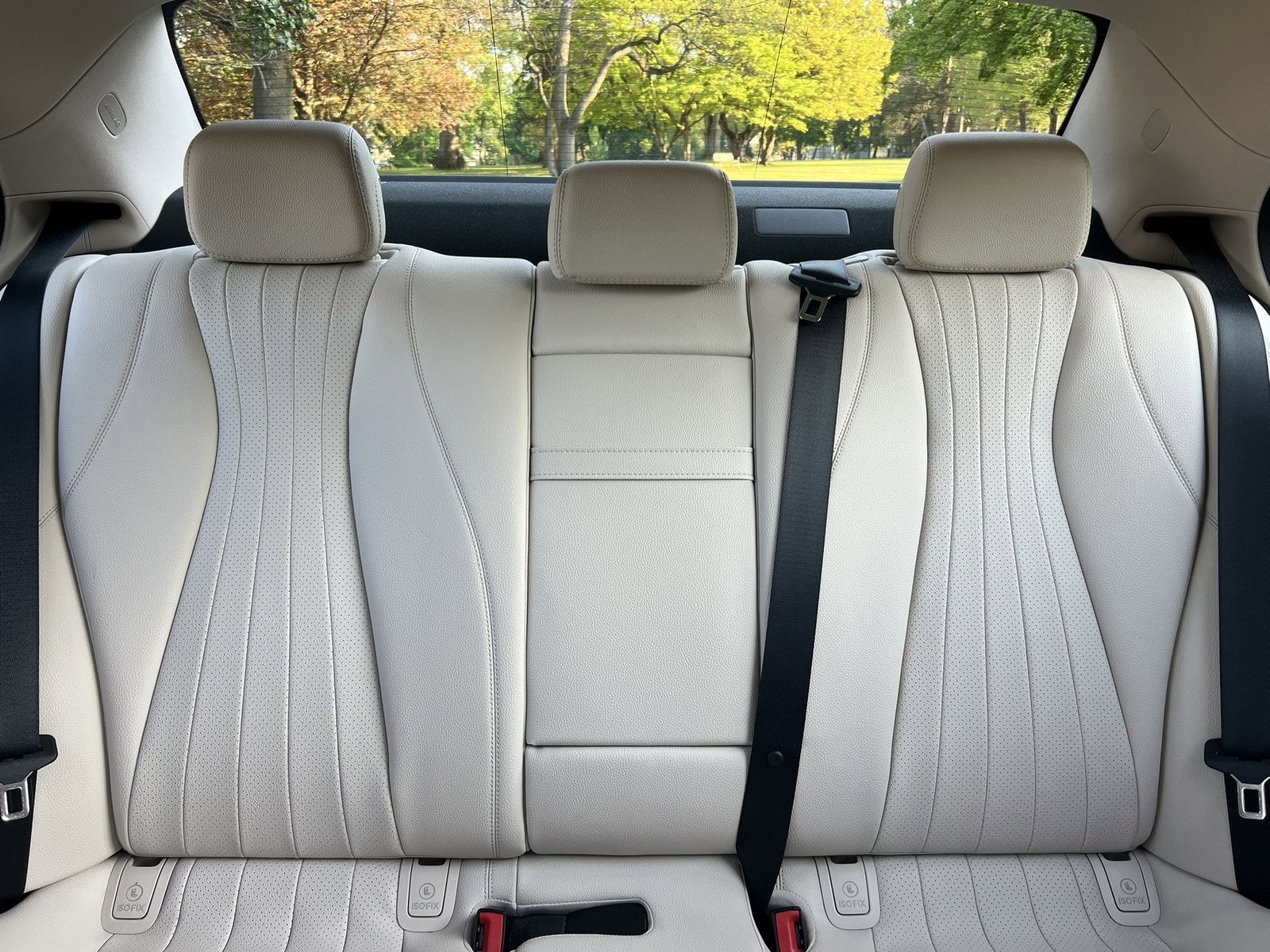 Used 2019 Mercedes-Benz E 300 4MATIC image 18