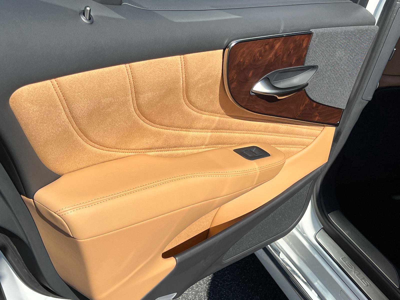 Certified 2023 Lexus LS 500 image 23