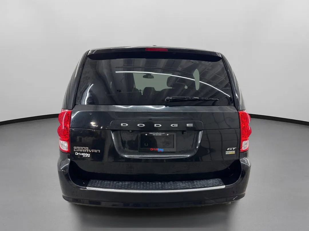 Used 2018 Dodge Grand Caravan GT FWD image 8