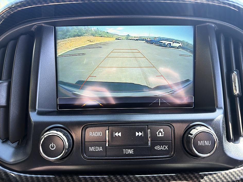 Used 2018 Chevrolet Colorado LT AWD/4WD image 15