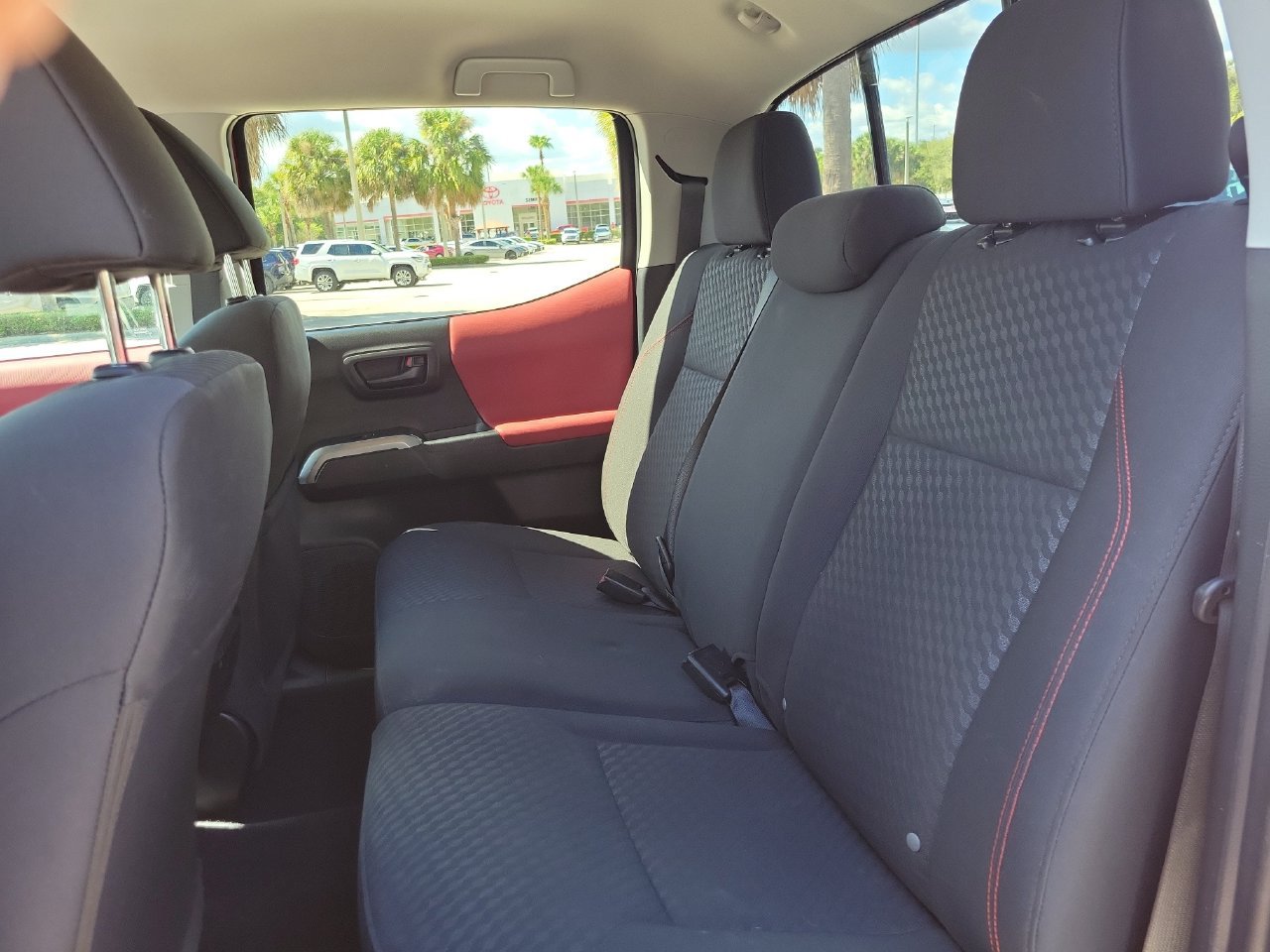 Used 2022 Toyota Tacoma SR5 w/ Technology Package RWD image 10