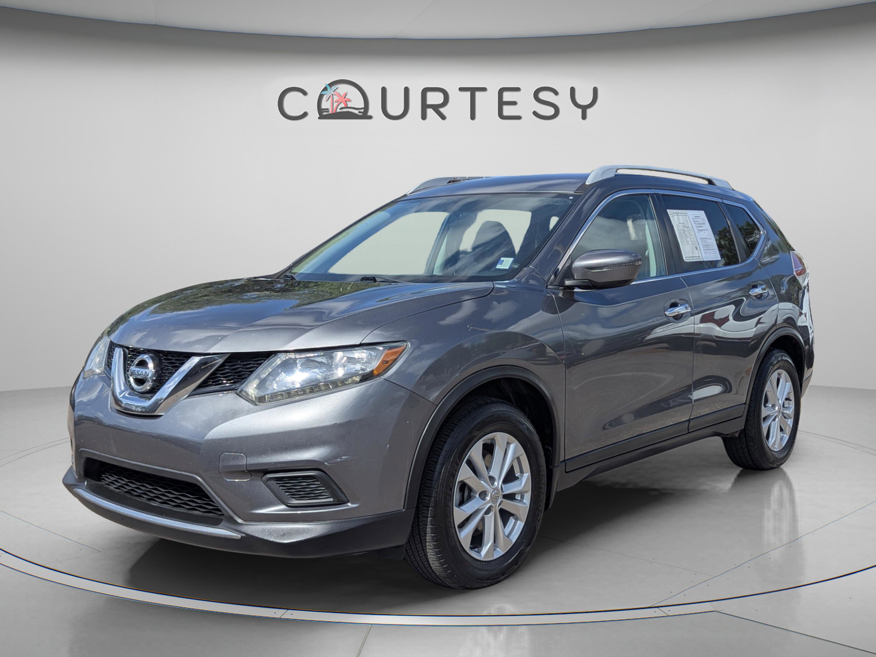 Used 2016 Nissan Rogue SV w/ SV Family Package image 1