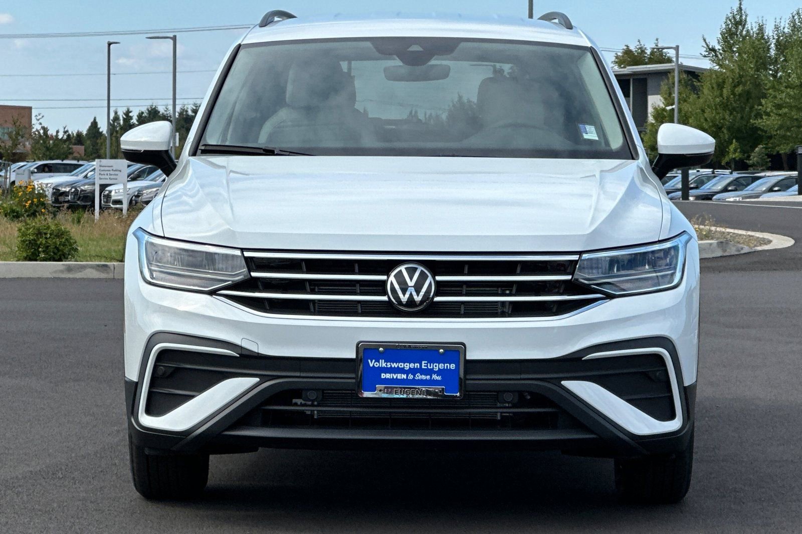 Used 2024 Volkswagen Tiguan S image 9
