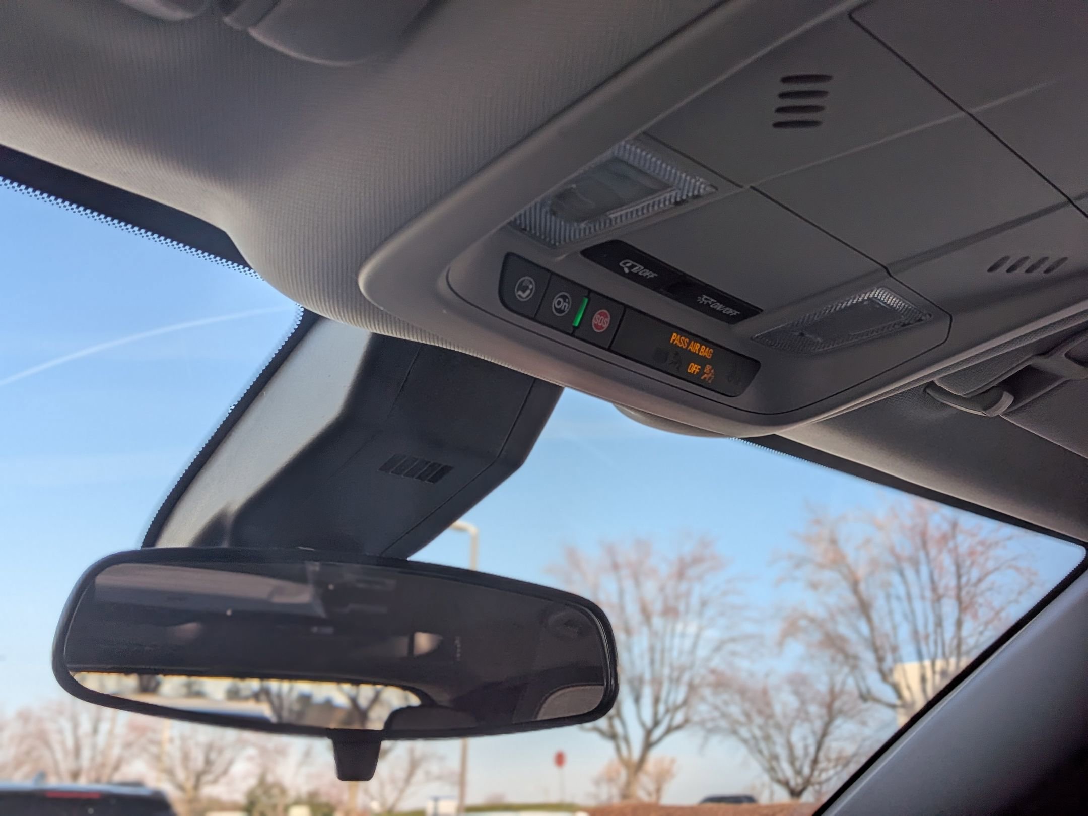 Certified 2024 Chevrolet Equinox LT w/ LPO, Floor Liner Package image 31