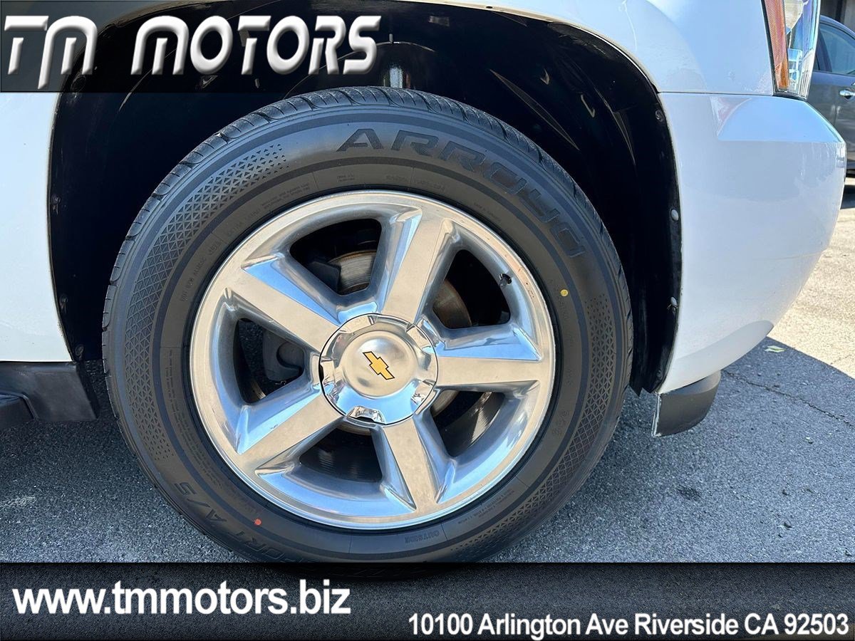 Used 2011 Chevrolet Suburban LT w/ Regional Value Package RWD image 10