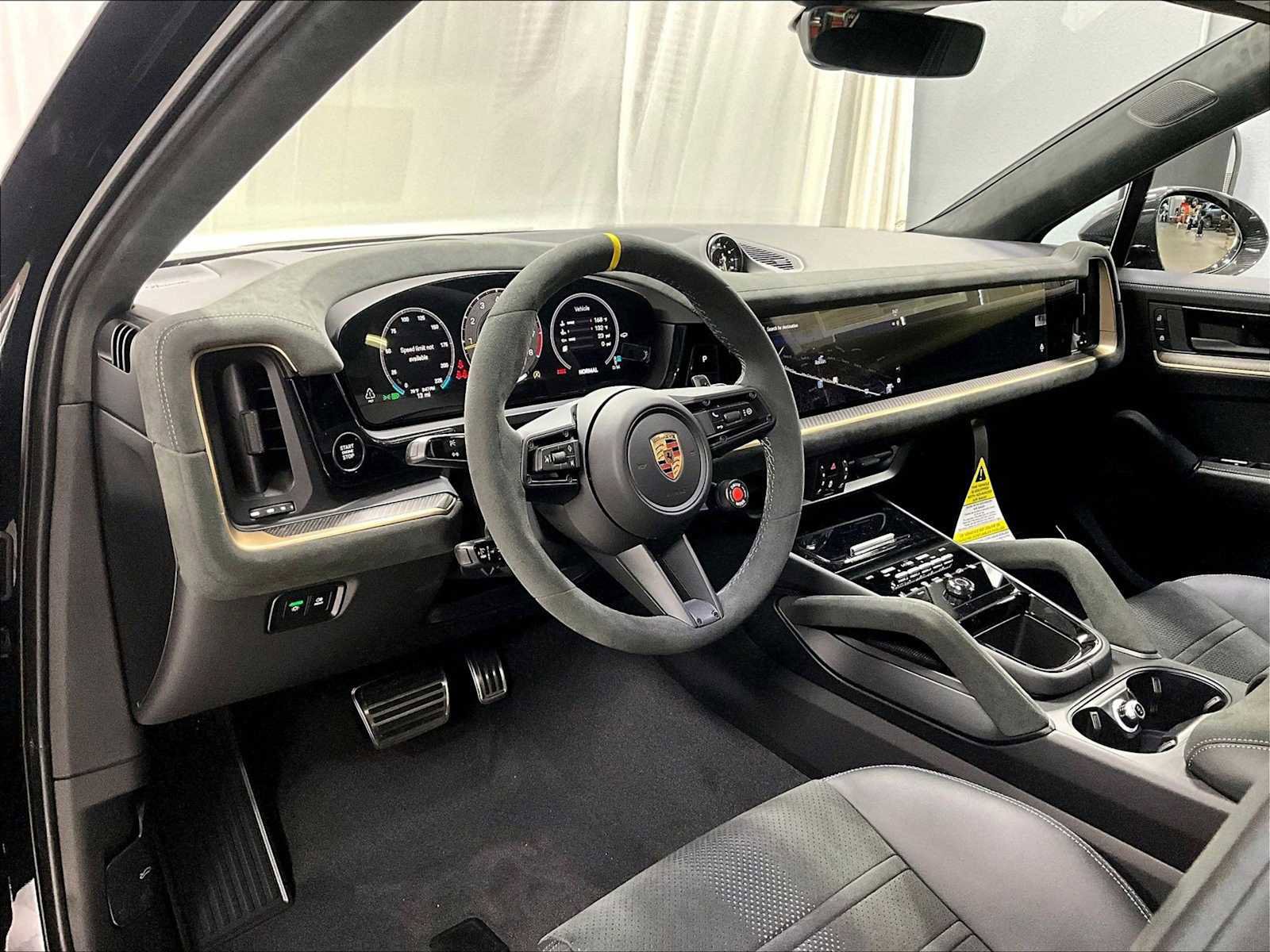 New 2026 Porsche Cayenne Turbo GT image 4